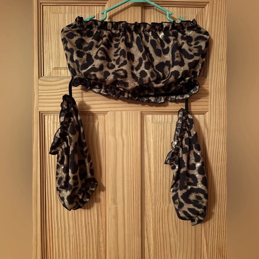 SHEIN Leopard Print Ruffle Blouse - Picture 2 of 3